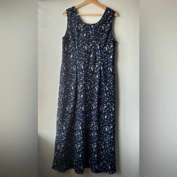 Vintage Flower Print Maxi Dress - Picture 2 of 9